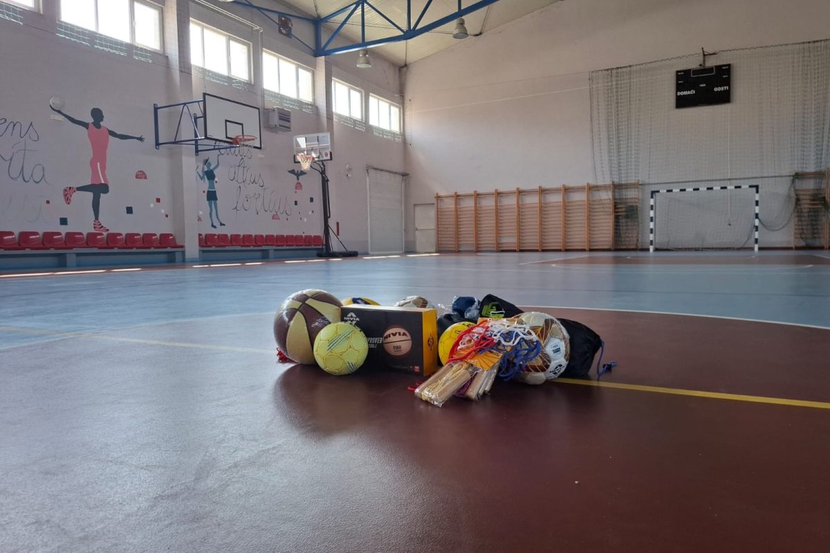 Ministarstvo obrazovanja, znanosti, kulture i športa ŽZH za školsku 2025./2026. godinu osiguralo opremu za škole u ŽZH u vrijednosti od 288.257,95 KM – Ministarstvo obrazovanja, znanosti, kulture i športa